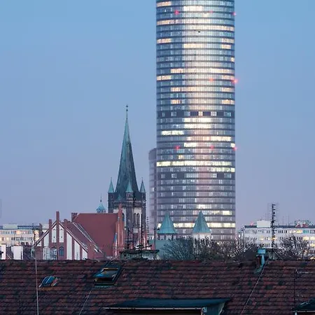 Platinium Sky Tower Apartment *